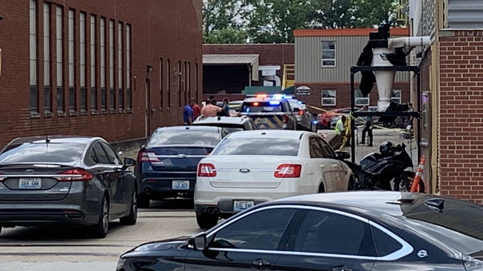 Shooting on Rochester Drive in south Louisville